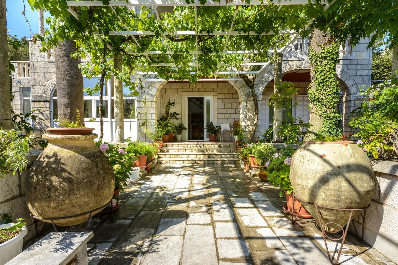 Two Palms Villa ザトン エクステリア 写真