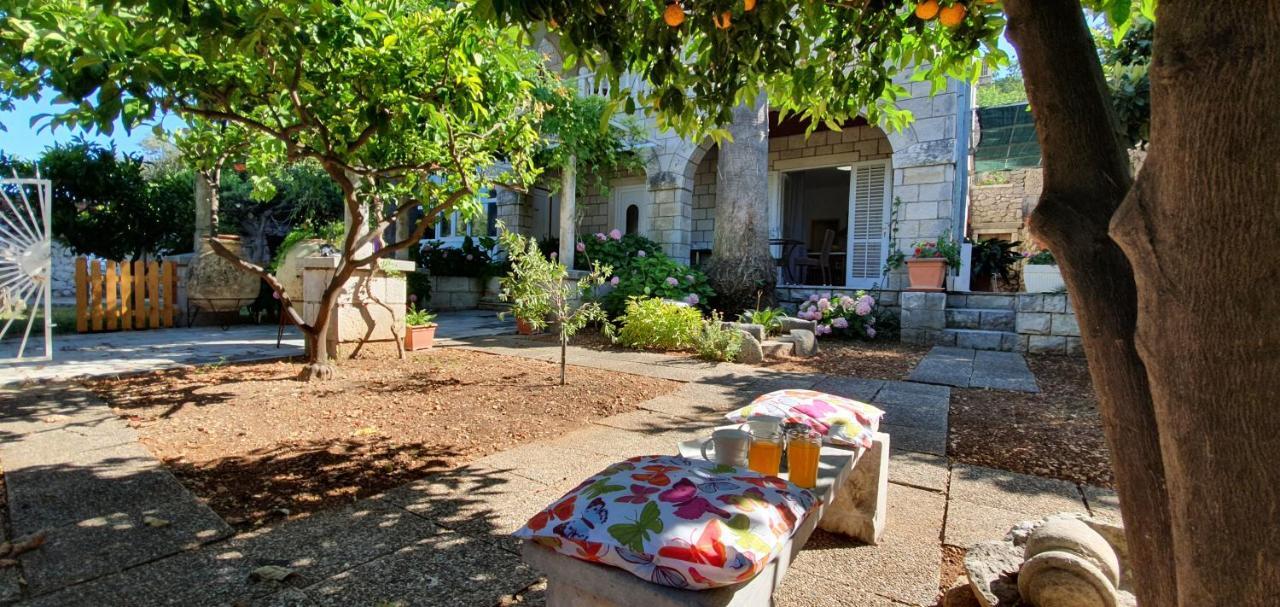 Two Palms Villa ザトン エクステリア 写真